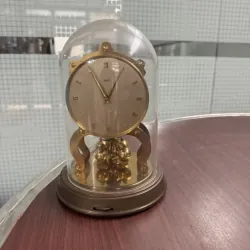 Đồng hồ lên dây 1000 ngày . máy của ĐỨC