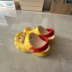 Dép Crocs size số 7 cho chân dài 14cm còn mới