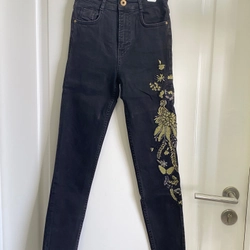 Quần skinny Jean Zara Authentic màu đen size 34 