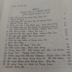 Sách Tập Truyện Ký Kháng Chiến Nhớ mãi thương chân đông vai sắt 1006408