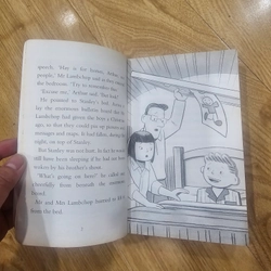 The flat Stanley collection (Sách tiếng anh)
60k 528117