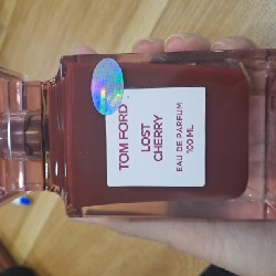 Thanh lý nước hoa tomford cherry còn100% 47118