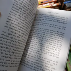 NGƯỜI TÙ BÉ NHỎ - JANE ELLIOTT (Bùi Liên Thảo dịch) 1002282