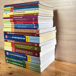 II Sách Pháp Luật, Chính Trị: Chồng Sách (25 Cuốn) 733489