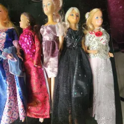 Búp bê Barbie đầm trắng đen 782644