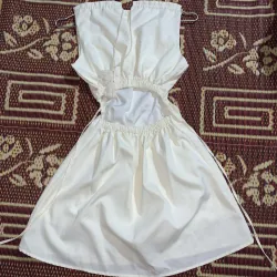 Đầm cổ yếm khoét lưng dáng ngắn 1025288