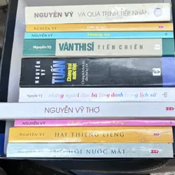 Nguyễn Vỹ (10 tựa sách)