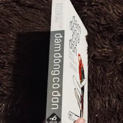 Đám đông cô đơn 758033