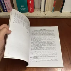 II Tựa Sách: Bí Quyết Chọn Và Nuôi Gà Đá - Xuân Tùng - 2010 607594
