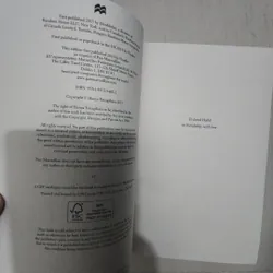 Sách A little life của Hanya Yanagihara mới 95% 503552