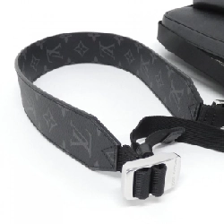 Túi đeo chéo ngoài trời Louis Vuitton Taiga Lama PM M30233 - Hàng hiệu Chính hãng 768349
