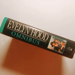 Omnibus - Evelyn Hood
 462010