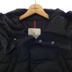 Áo khoác lông vũ MONCLER 633641
