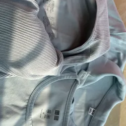 Combo 3 áo thun màu xanh baby của Uniqlo 1025636