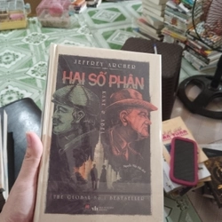 Hai số phận bìa cứng 