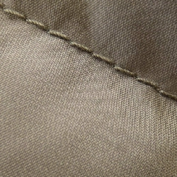 Áo khoác lông vũ MONCLER 644312