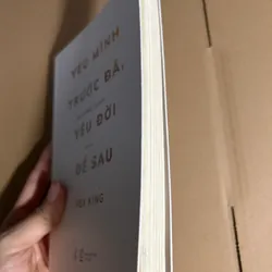 Yêu mình trước đã, yêu đời để sau 706528