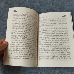 CHIA TAY VỚI ĐÁ 720716