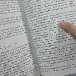 [MIỄN PHÍ BỌC SÁCH] Tình yêu hàng hiệu - Radha Chadha 688588