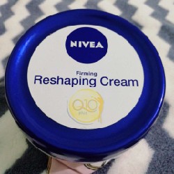 Kem dưỡng ẩm,mờ vết rạn da Nivea Reshaping cream 300ml Đức