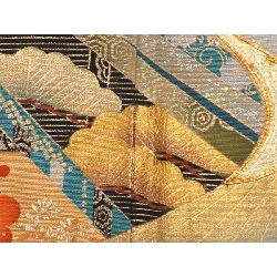 Áo kimono lưu tơ thêu họa tiết vàng - Hàng hiệu Authentic 876625