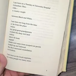 Jacqueline Woodson
- Brown Girl Dreaming (bìa cứng, bản thủ công siêu hiếm) 723298