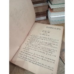 Bài tập vật lý lớp mười hai 780738