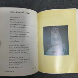 Người đàn bà làm thơ và trăng (Tác giả ký tặng) - Phan Ngọc Thường Đoan 876875