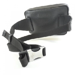 Túi đeo chéo Louis Vuitton Taiga Bum Bag Outdoor M33438 612622