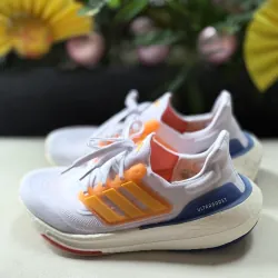 Giày chạy bộ addidas ultraboost 1021700