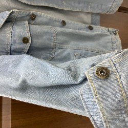 Áo khoác denim bò  7477