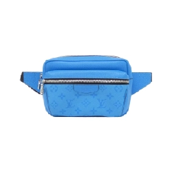 Túi đeo chéo Louis Vuitton Taiga Lama Bum Bag Outdoor M30459 - Hàng hiệu Chính hãng