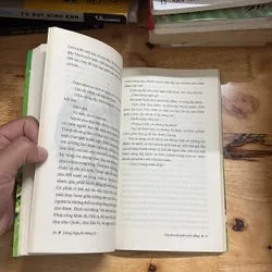 II Tản Văn Và Truyện Ngắn: Hãy Tìm Tôi Giữa Cánh Đồng - Đặng Nguyễn Đông Vy - 2012 698021