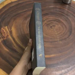 II Văn Học Nước Ngoài: Hoa Vẫn Nở Mỗi Ngày - VALÉRIE PERRIN - 2022 976232