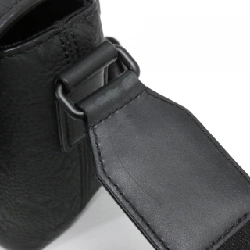 Túi đeo chéo Louis Vuitton Trillon Monogram S-Cape M23741 613183