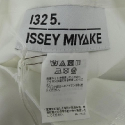 132 5.ISSEY MIYAKE 132 5.ISSEY MIYAKE IL55FD011 Áo khoác - Hàng hiệu Chính hãng 818214