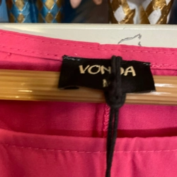 Đầm hồng, mới chưa sử dụng, Size M Vonda 528144