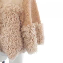 【Mã giảm giá】Red Valentino Áo khoác lông cừu 630806