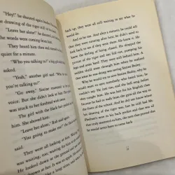 ✨𝑻𝒉𝒆 𝑻𝒊𝒈𝒆𝒓 𝑹𝒊𝒔𝒊𝒏𝒈✨ (The National Book Award Finalist) 597850