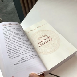 Sách " Xây dựng và phát triển nền văn hóa Việt Nam tiên tiến, đậm đà bản sắc dân tộc"  522979