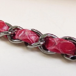 Túi xách chéo Chanel 69900 613251