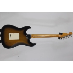 ＦＥＮＤＥＲ ＣＵＳＴＯＭ ＳＨＯＰ ５７ ＳＴＲＡＴＯＣＡＳＴＥＲ - Hàng hiệu Authentic 876837