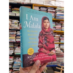 I AM MALALA : HOW ONE GIRL STOOD UP FOR EDUCATION AND CHANGED WORLD - Malala Yousafzai (Winner of the Nobel Peace Prize) 139594