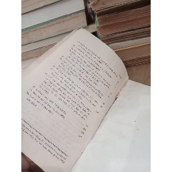 Bàn về giáo dục - V. I. Lê-nin 786535