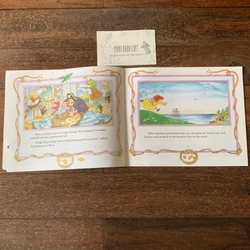 Sách tranh tiếng anh Grandma and the Pirates, Used, minh họa cổ điển, khổ ngang, lỏng gáy 478689