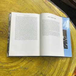 A HISTORY OF FOOTSCRAY- JOHN LACK 594735