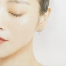 K18WG Bông tai kim cương ba viên 2.00CT - Hàng hiệu Chính hãng 868864