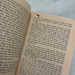 Tìm hiểu một số vấn đề về nghệ thuật chỉ huy - Hoàng Minh Thảo (có mọt) 996172