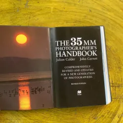 THE 35 MM PHOTOGRAPHER’S HANDBOOK- JULIAN CALDER & JOHN GARRETT  991226