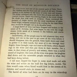 A tale of two cities - Charles Dickens 1050862